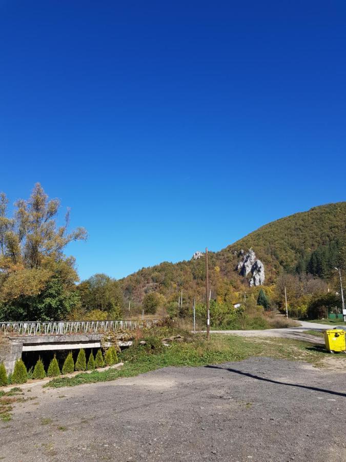 Еко Бунгала Trŭn Buitenkant foto
